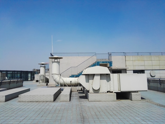 Sisteme moderne de ventilație și climatizare pentru spațiile industriale Sisteme moderne de ventilație și climatizare pentru spațiile industriale